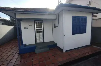 À venda | 215 m², 3 quartos e 3 vagas - 1 quadra do Mar, Balneário Estreito.