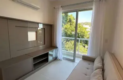 Locação | sacada com vista mar, 49 m²,  1 suíte, mobiliado e 1 vaga - bairro joão paulo, em florianópolis.