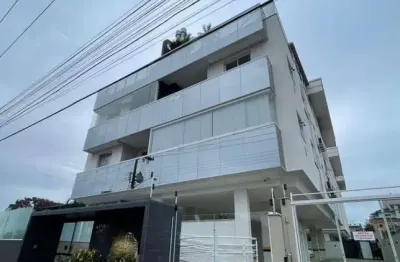 Semi mobiliado com sacada com churrasqueira, 2 quartos e 1 vaga à venda em canasvieiras.