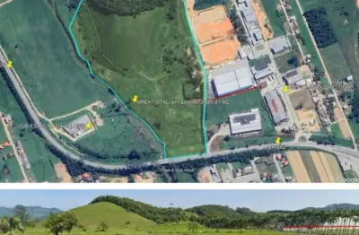 Terreno Comercial e Industrial á venda em Santo Amaro da Imperatriz
