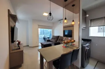 À venda | 59 m², Semi mobiliado, sacada com churrasqueira, 2 quartos e 1 vaga - Palhoça/SC.