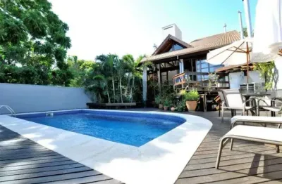 Alto padrão com piscina privativa, 4 quartos, elevador e 4 vagas à venda no joão paulo.