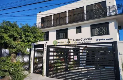 Prédio comercial com 3 pavimentos e 240m² - À venda no Jardim Atlântico.