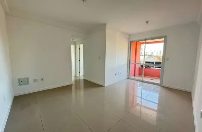 Apartamento com 2 quartos à venda em barreiros! sacada com churrasqueira, 75 m² e 1 vaga de garagem - são josé/sc.