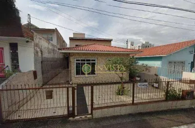 Casa com edícula e 5 vagas de garagem à venda no saco dos limões.