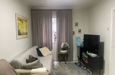Exclusivo! 1 quarto em localização privilegiada no centro de florianópolis - à venda.