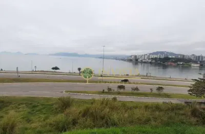 Loja comercial com 96m² e vista Mar para locação no Estreito .