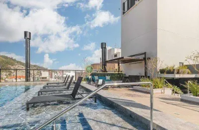 2 quartos, sacada com churrasqueira e 2 vagas de garagem - à venda no centro de florianópolis