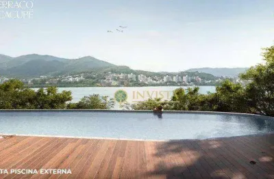 À venda | 326 m², Varanda com piscina privativa, frente Mar, 3 suítes e 2 vagas - Cacupé, em Florianópolis.