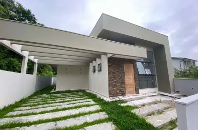 Área externa com piscina e churrasqueira, 144m², 3 quartos e 2 vagas à venda em forquilhas.