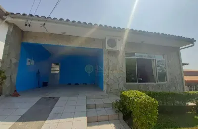 À venda | vista mar, 3 quartos, edícula e churrasqueira - bairro estreito, em florianópolis.