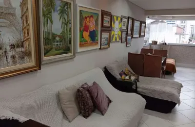 À venda | semi mobiliado, 3 quartos e 1 vaga de garagem - centro de florianópolis.