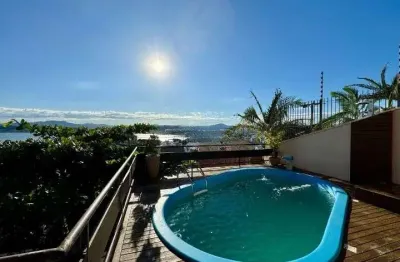 À venda | 376 m², 3 quartos, piscina privativa, churrasqueira e 2 vagas - itaguaçu, em florianópolis.