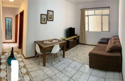 À venda | 76 m², 2 quartos e ótima localização no Centro de Florianópolis.