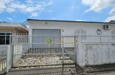 À venda | 200 m², 4 quartos e 3 vagas de garagem - capoeiras, em florianópolis.