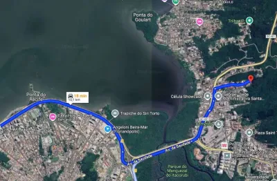 À venda | 418 m², 5 quartos, piscina, 4 vagas em condominio fechado a 10 km do centro de florianópolis