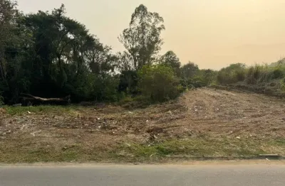 Terreno comercial escriturado com 652m² - À venda na Agronômica.