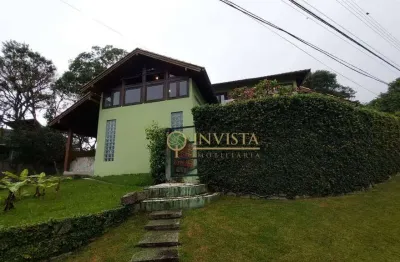 Para locação | casa em cond. fechado com 3 suítes, churrasqueira e 2 vagas  - na lagoa da conceição
