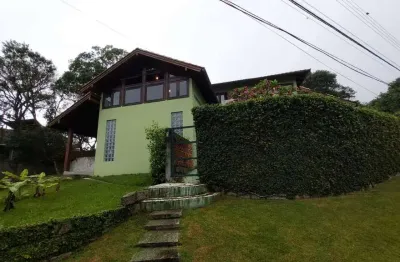 Para locação | casa em cond. fechado com 3 suítes, churrasqueira e 2 vagas  - na lagoa da conceição