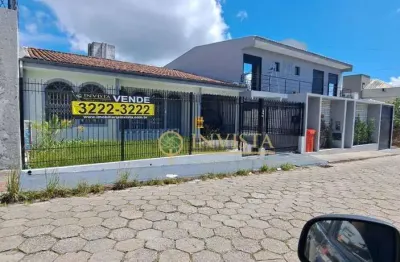 Á venda  |  177m² de área construída, 4 quartos, churrasqueira e 2 vagas de garagem - bairro santa mônica