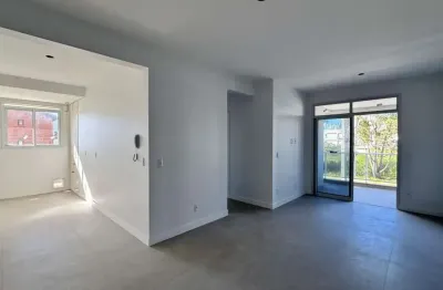 À venda | 73 m², sacada com churrasqueira, 2 quartos e 1 vaga de garagem - praia dos açores, em florianópolis.