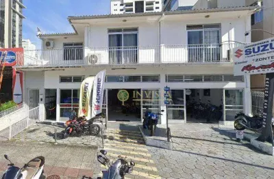 Prédio comercial para locação no bairro kobrasol! 2 pavimentos, 6 salas, 3 vagas de garagem e 5 banheiros.