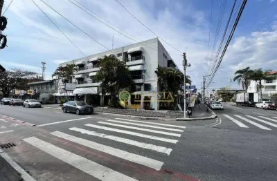 Hotel com 1953m²- à venda na praia de canasvieiras.