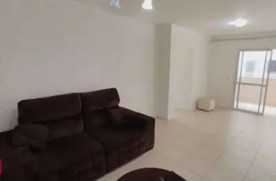 À venda próximo ao shopping itaguaçu! 3 quartos, sacada com churrasqueira e 1 vaga de garagem.