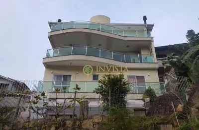 Alto padrão no bairro saco grande! 3 andares, 440m², vista mar, 4 quartos e hidromassagem - à venda em florianópolis.