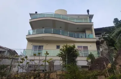 Alto padrão no bairro saco grande! 3 andares, 440m², vista mar, 4 quartos e hidromassagem - à venda em florianópolis.