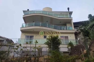 Alto padrão no bairro saco grande! 3 andares, 440m², vista mar, 4 quartos e hidromassagem - à venda em florianópolis.