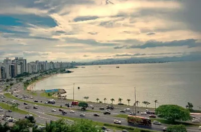 Frente mar, 3 quartos, andar alto e 1 vaga de garagem! à venda na av. beira mar norte.