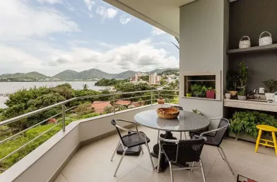 Casa em condomínio fechado com 4 quartos e vista mar - à venda, no bairro joão paulo em florianópolis.