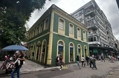 Loja comercial com 180m² - locação no centro de florianópolis.