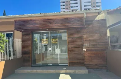 Loja comercial com 30m² privativos - locação no bairro jardim cidade de florianópolis.