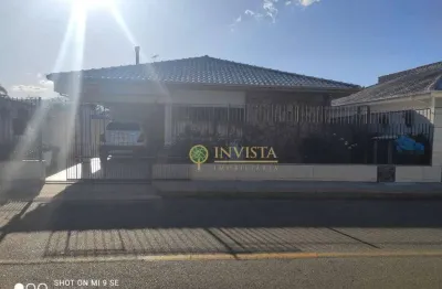 À venda | casa com 187m², churrasqueira, 3 quartos e 2 vagas de garagem - ipiranga, são josé.