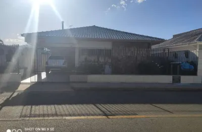 À venda | casa com 187m², churrasqueira, 3 quartos e 2 vagas de garagem - ipiranga, são josé.