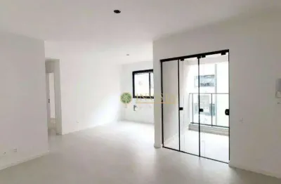 À venda | sacada com churrasqueira, 2 quartos, hobby box e 1 vaga de garagem - estreito, florianópolis.