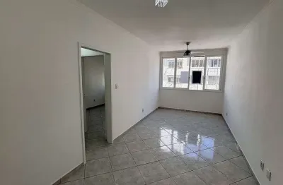 À venda | próximo ao supermercado angeloni, 72m², 2 quartos e 1 vaga de garagem.