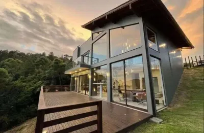 À venda | condomínio fechado, 3 quartos, espaço gourmet, 330m² e 5 vagas de garagem - rancho queimado.
