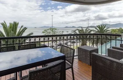 À venda | La Perle, Alto Padrão, Frente Mar, 316m², 4 suítes e 4 vagas de garagem - Agronômica, Florianópolis.