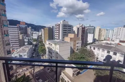 À venda | Andar Alto, 4 quartos, Sacada com churrasqueira e 2 vagas de garagem - Ao lado do Angeloni no Centro, em Florianópolis.