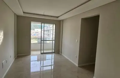 Á venda | 80 m², sacada com churrasqueira, 3 quartos e 2 vagas de garagem - praia dos ingleses, em florianópolis.