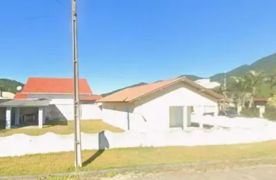 Á venda - 100m² de área privativa, 2 quartos, semi mobilida - praia de fora / palhoça