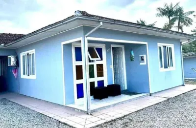 À venda | 120 m², 3 quartos (sendo 2 suítes) e 3 vagas de garagem - Palhoça/SC.