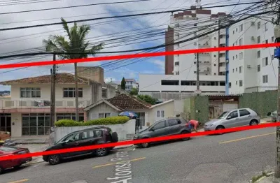 Terreno de 1.386,39m² para construção de condomínio residencial multifamiliar no estreito - à venda em florianópolis