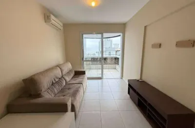 À venda | 73 m², sacada com churrasqueira, semi mobiliado, 2 quartos e 1 vaga de garagem - itacorubi, em florianópolis.