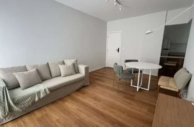 À venda | 71,5 m², mobiliado e reformado, 2 dormitórios e 1 vaga – em frente ao parque ecológico e a 400m da ufsc, em florianópolis