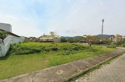 À venda | Terreno com 512 m² - Praia dos Açores, em Florianópolis.