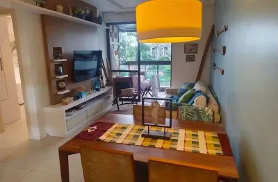 À venda | 75 m², sacada com churrasqueira, 2 quartos e 1 vaga - praia brava, em florianópolis.